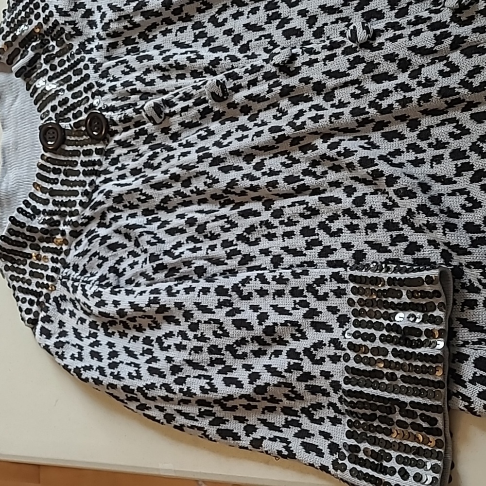 Storybook Knits 3/4 Sleeve Sequins Animal Leopard Print Cardigan - Picture 7 of 8